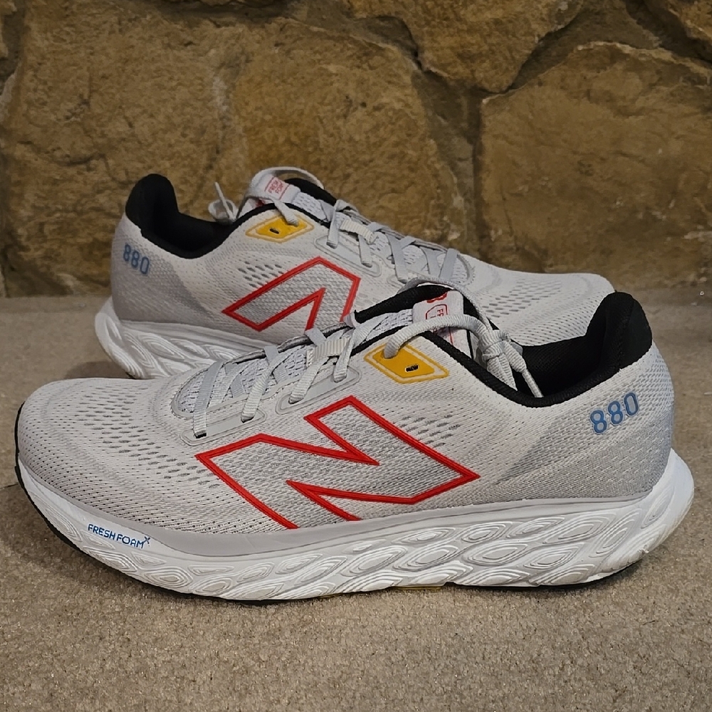 New Balance 880 v14